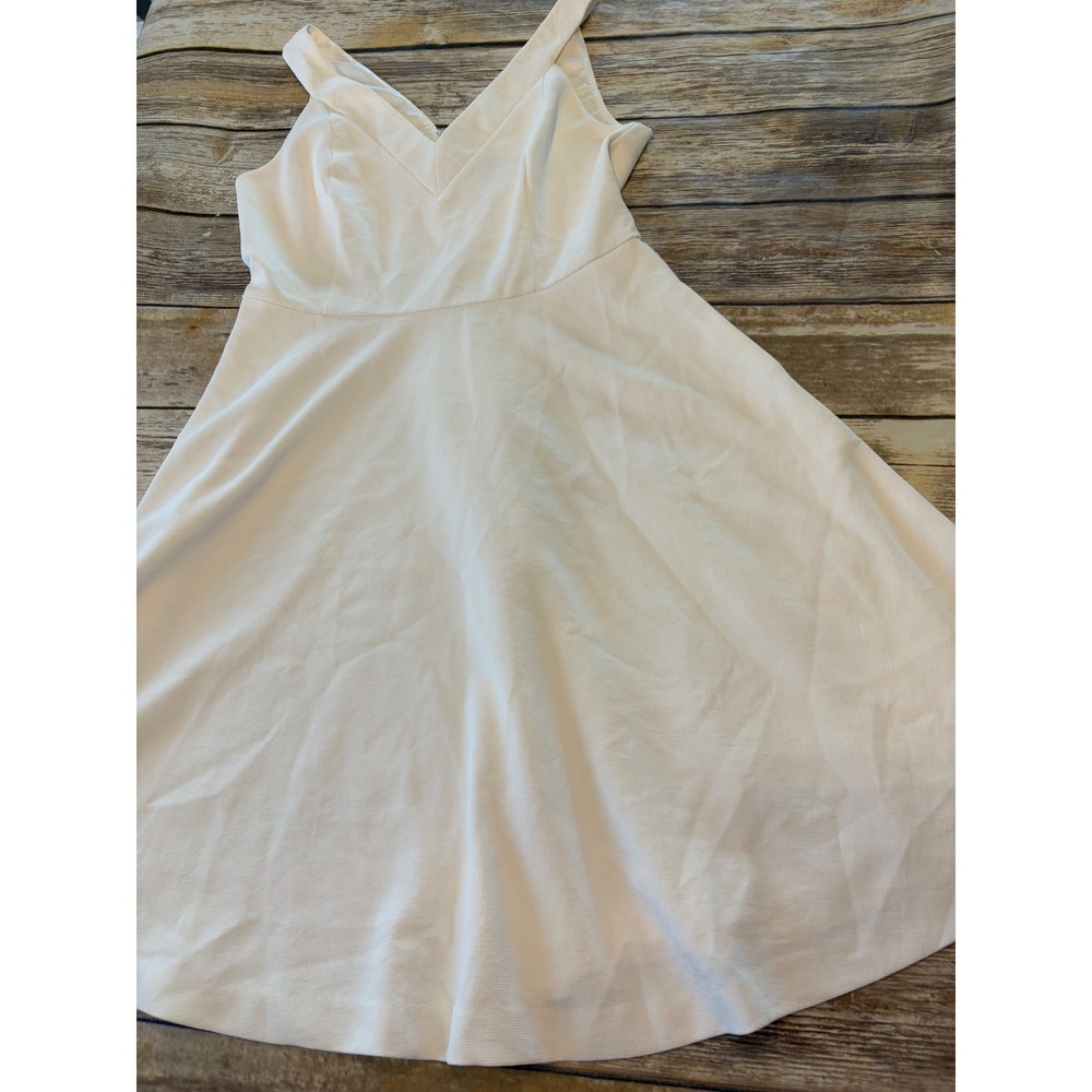 RW&CO. White V-Neck Fit and Flare Skater Dress Size 6 Classic Old Money Coastal
